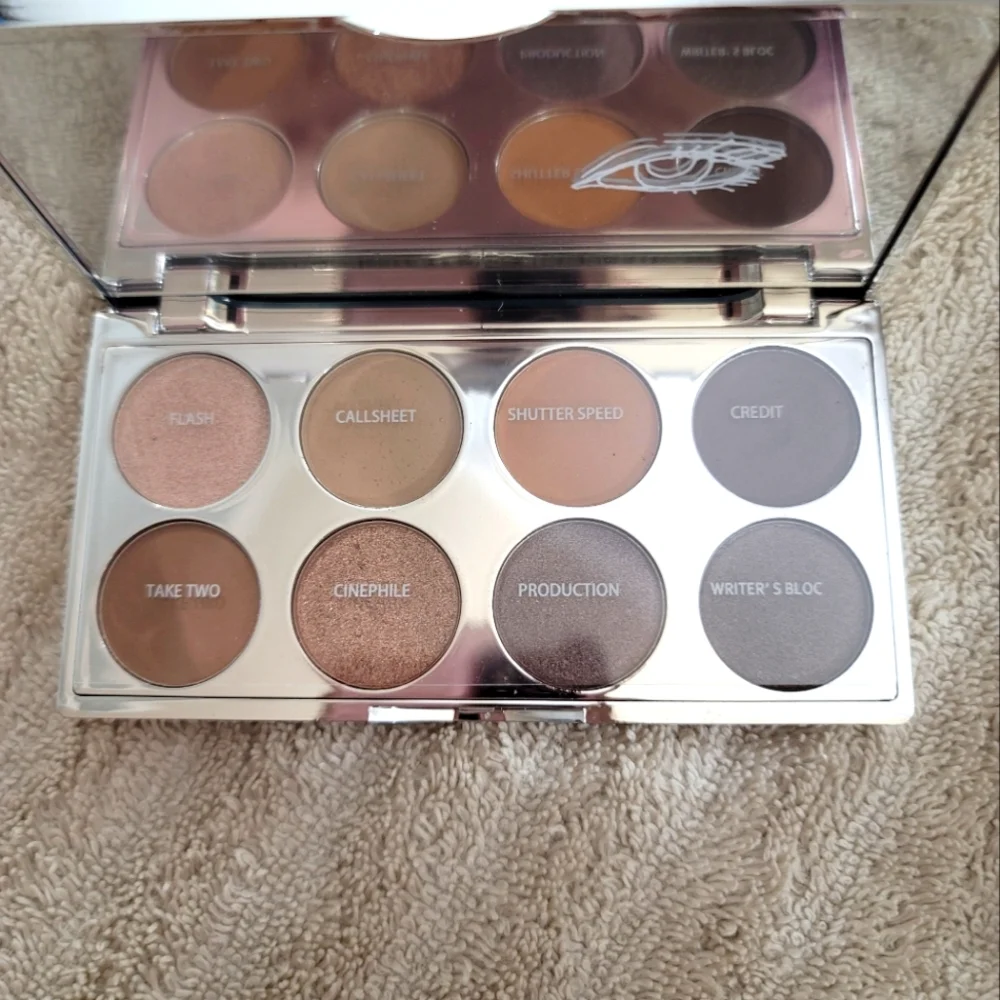 4 Eyeshadow Palette and 1 Brush Bundle Miami And Nights Doucce Belle En Argent